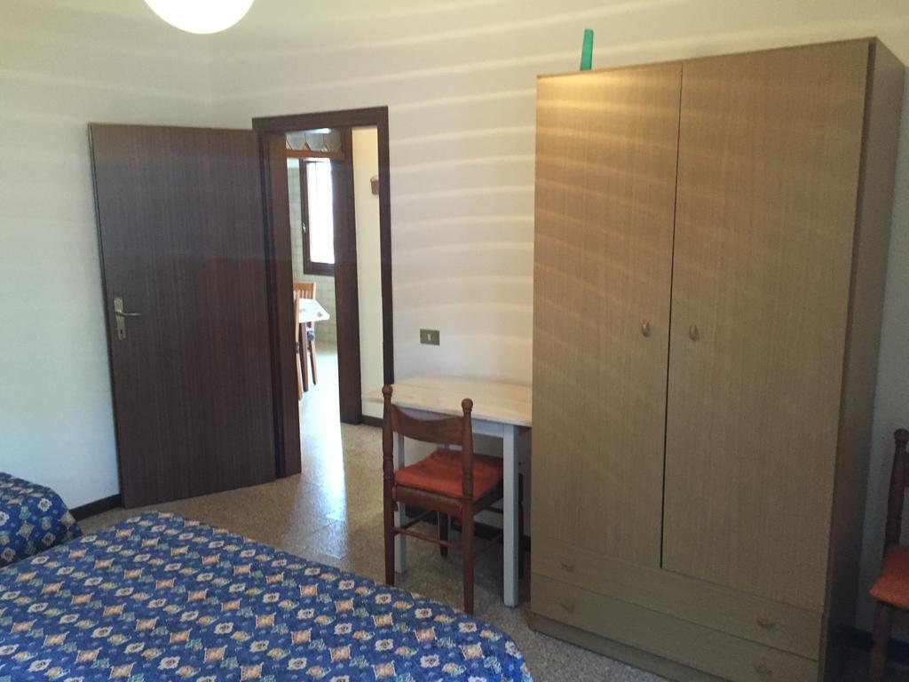 อัปปาร์ตาเมนติ อะ ดูเอ ปาสซิ ดาล มาเร Apartment ลิโดดิเยโซโล ห้อง รูปภาพ